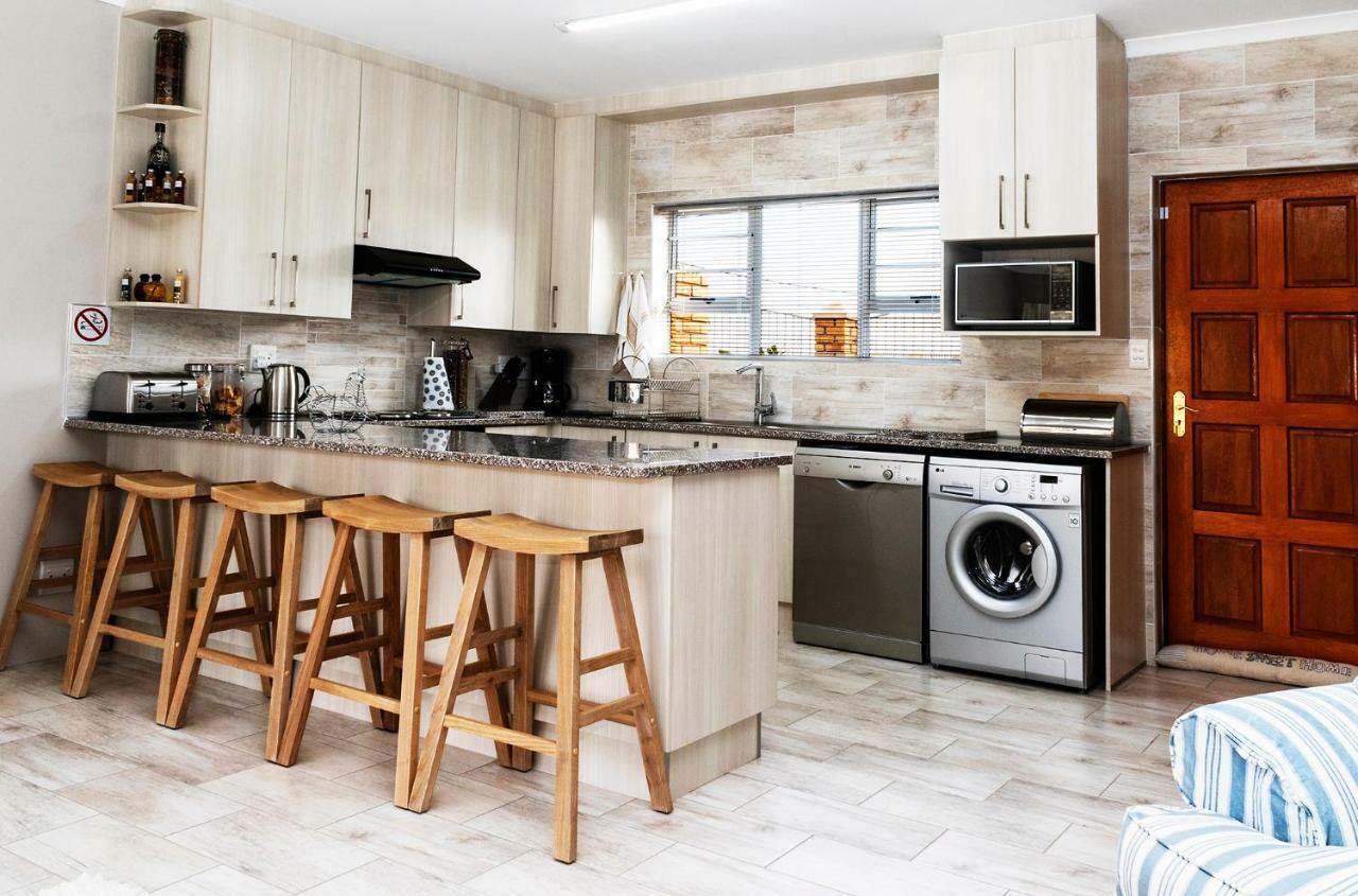 Settle Inn Self Catering Accommodation Colchester Eksteriør billede